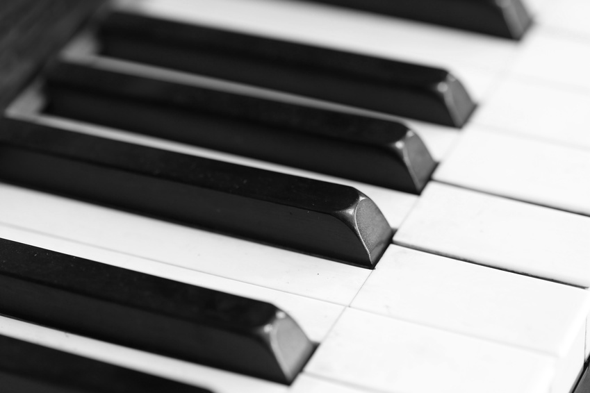 piano keys and wood grain Liederabend Klavier